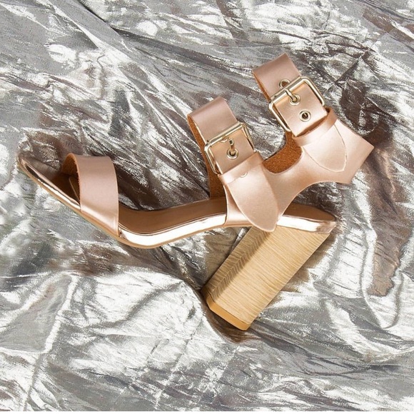 🌹Matt Rose Gold Sandal Heel with double buckles - Picture 2 of 5
